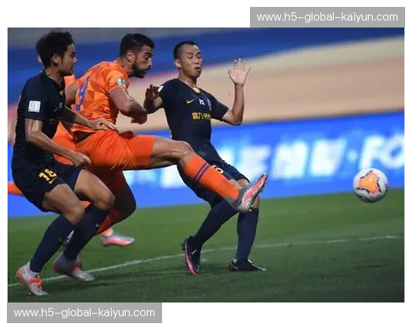 重温羊城德比:恒大vs富力录像背后的金元足球巅峰盛宴与战术回响 重温羊城德比:恒大vs富力录像背后的金元足球巅峰盛宴与战术回响