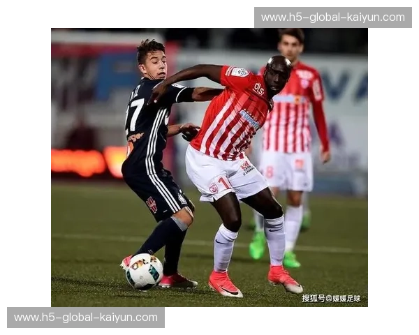 尼奥尔vs南锡：一场穿越时空的足球诗篇，热血与荣耀的永恒叙事